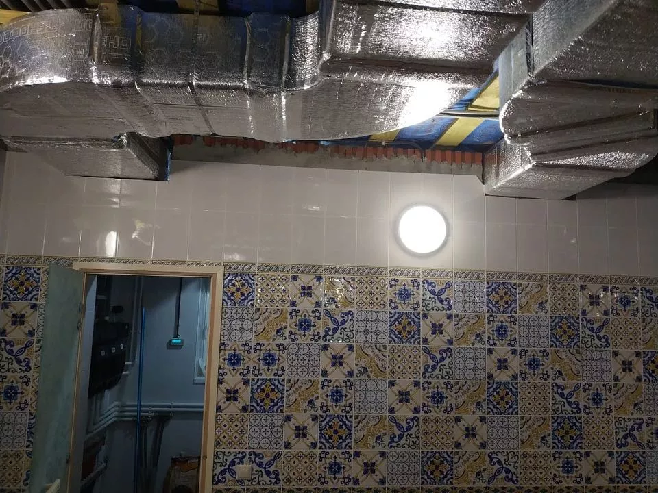 Установка Capsule Pool 2000 W в частном бассейне