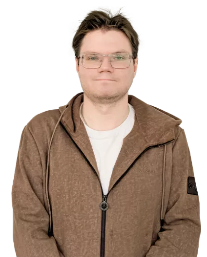 Илья Звонарев