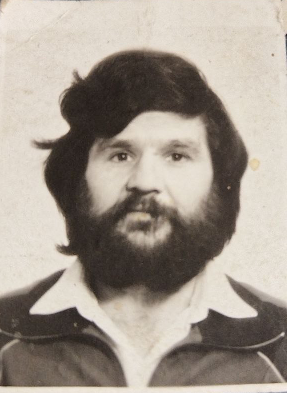 Фотография первого пропуска Андрея Евгеньевича от 2005 года