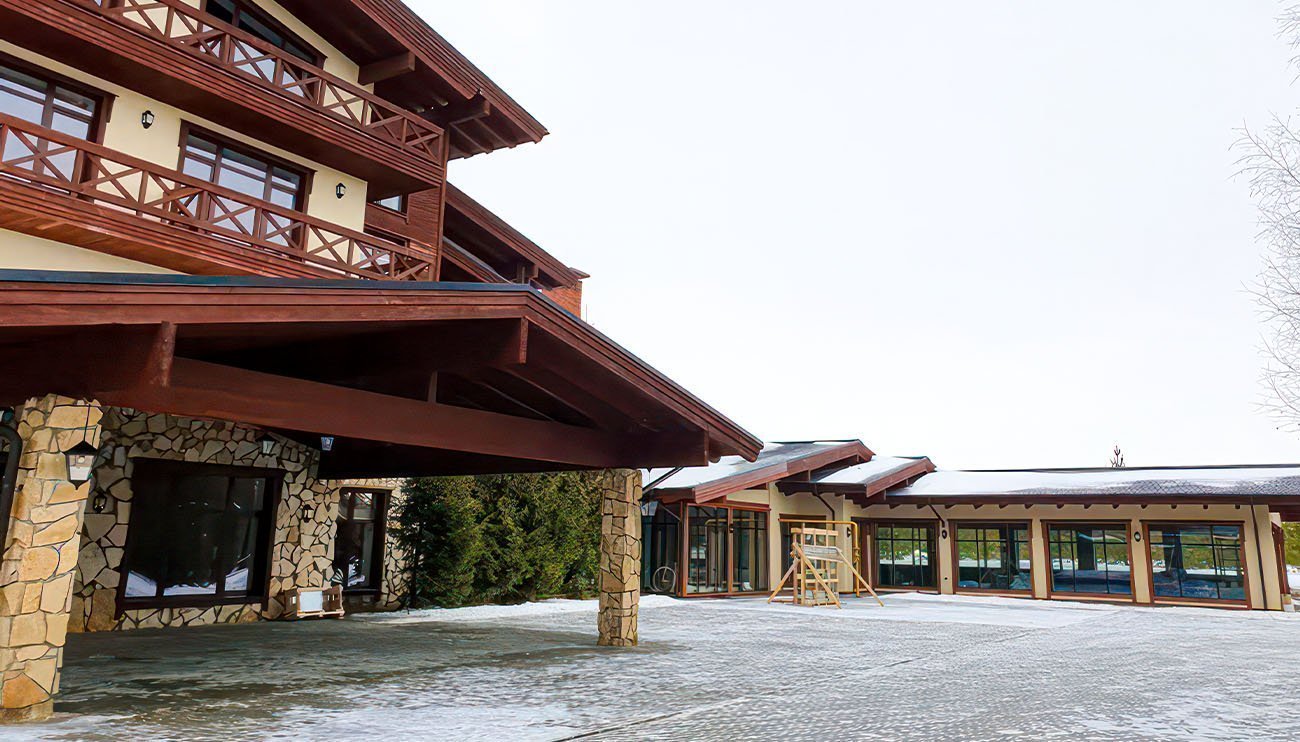 Гостиничный бассейн в горнолыжном комплексе «Свияжские Холмы»