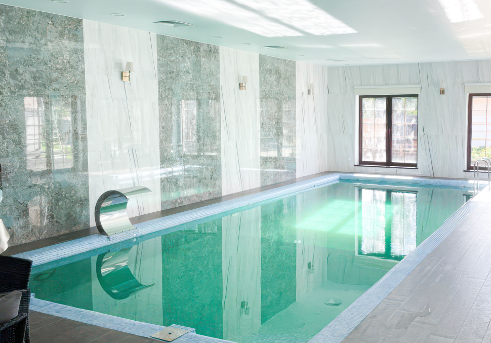 Бассейн в частном доме